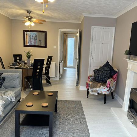 Cosy Corner - 2 Beds, Free Parking, Next To Southampton General Hospital 빌라 외부 사진