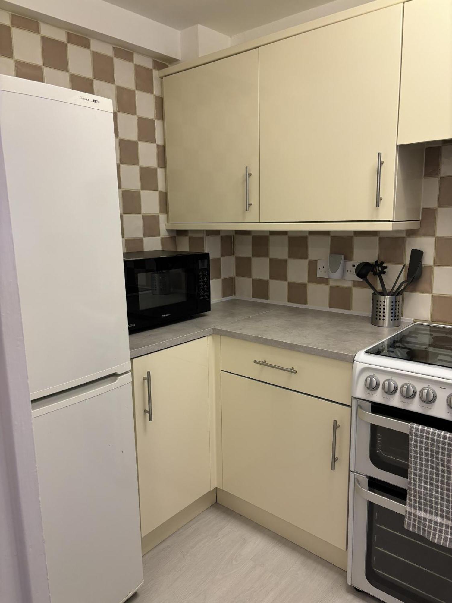 Cosy Corner - 2 Beds, Free Parking, Next To Southampton General Hospital 빌라 외부 사진